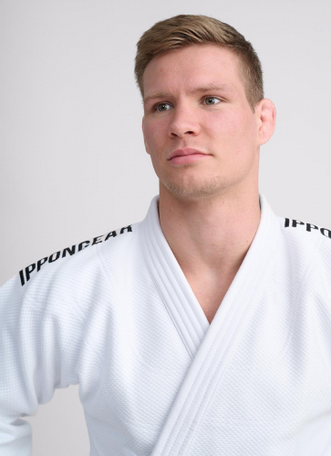 IPPONGEAR_Legend_2_IJF_Judo_Uniform_Jacket_white_2.jpg